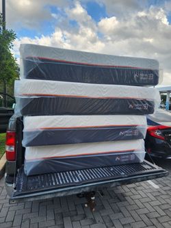 Nova Mattress – New in Plastic