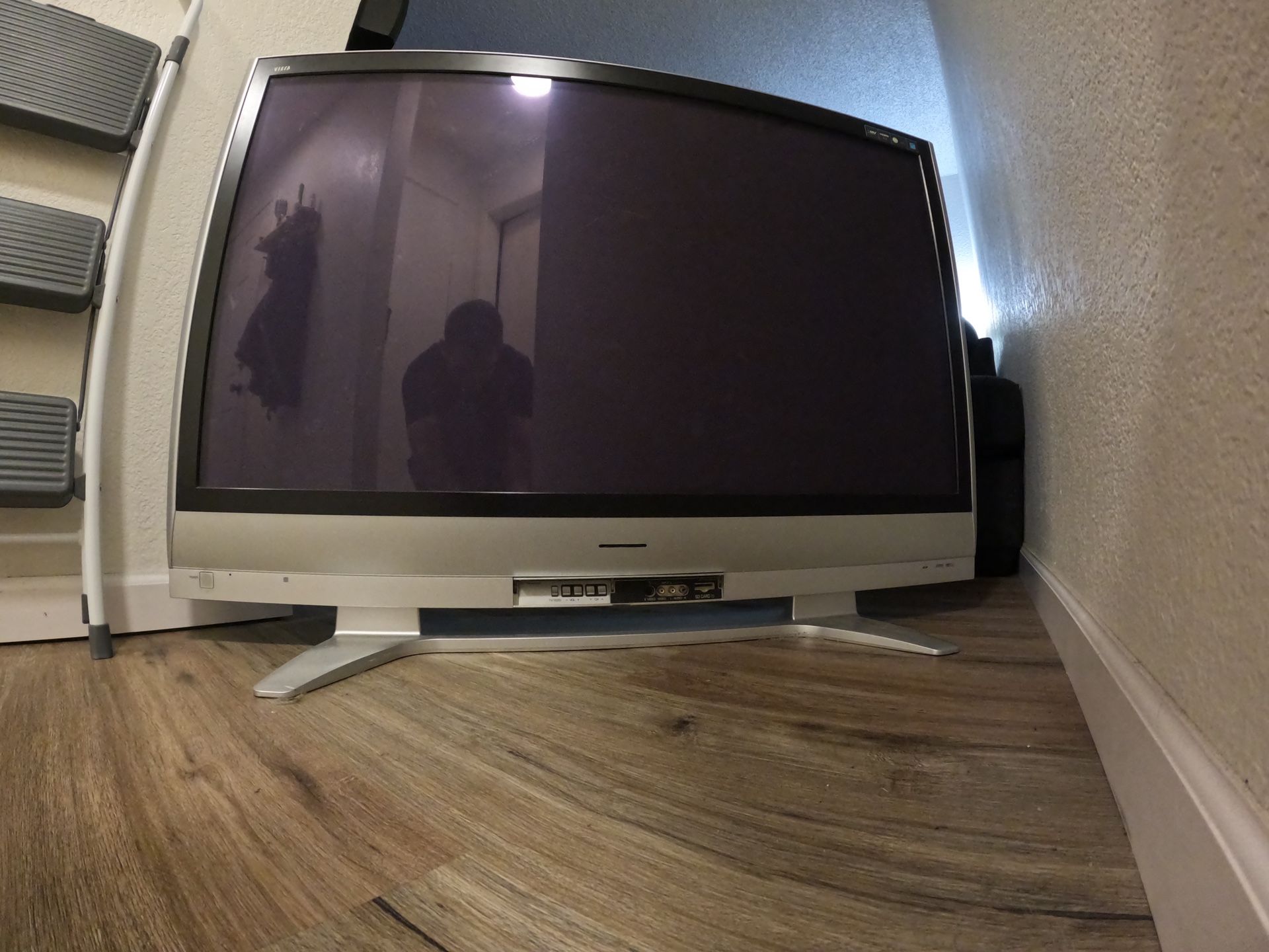 Panasonic 55” tv $30