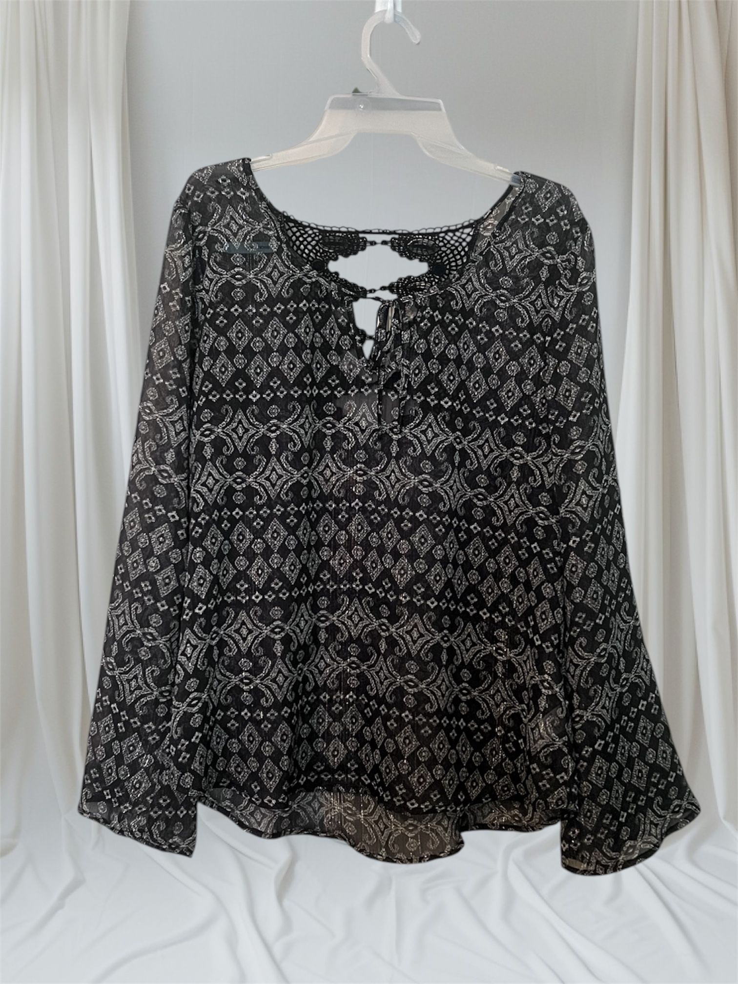 Woman’s Maurices Size Large Sheer Long Sleeve Top
