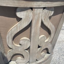 Desk Chair Gray /Taupe,ornate, I Think Fabric Is Leather , height is adjustable