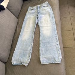 Women’s Levi Jeans 