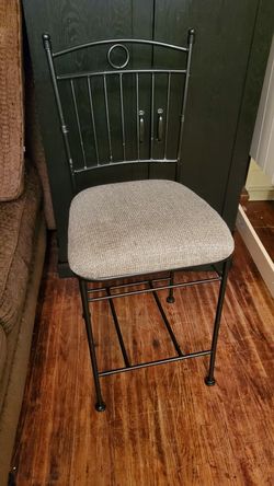 Single iron stool