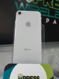 iPhone 8 - White - 64 GB - AT AND T / Cricket / H2O - Excellent Condition/ No Fingerprint - SOMOS TIENDA