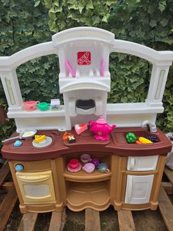 Play Kitchen