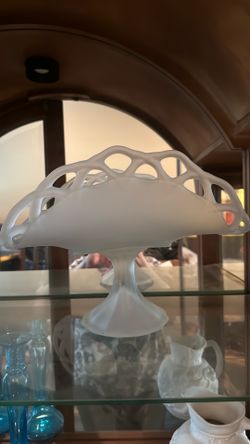 Beautiful white exquisite glass piece
