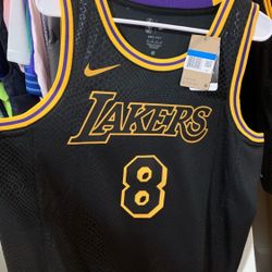 Lakers Jersey Kobe Bryant Size Medium City Edition Black Mamba 