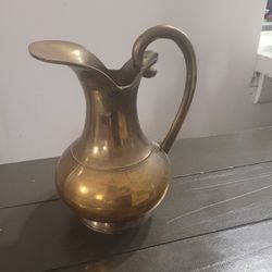 Antique solid brass jug with handle, made in India, 8.3'H x 6'W