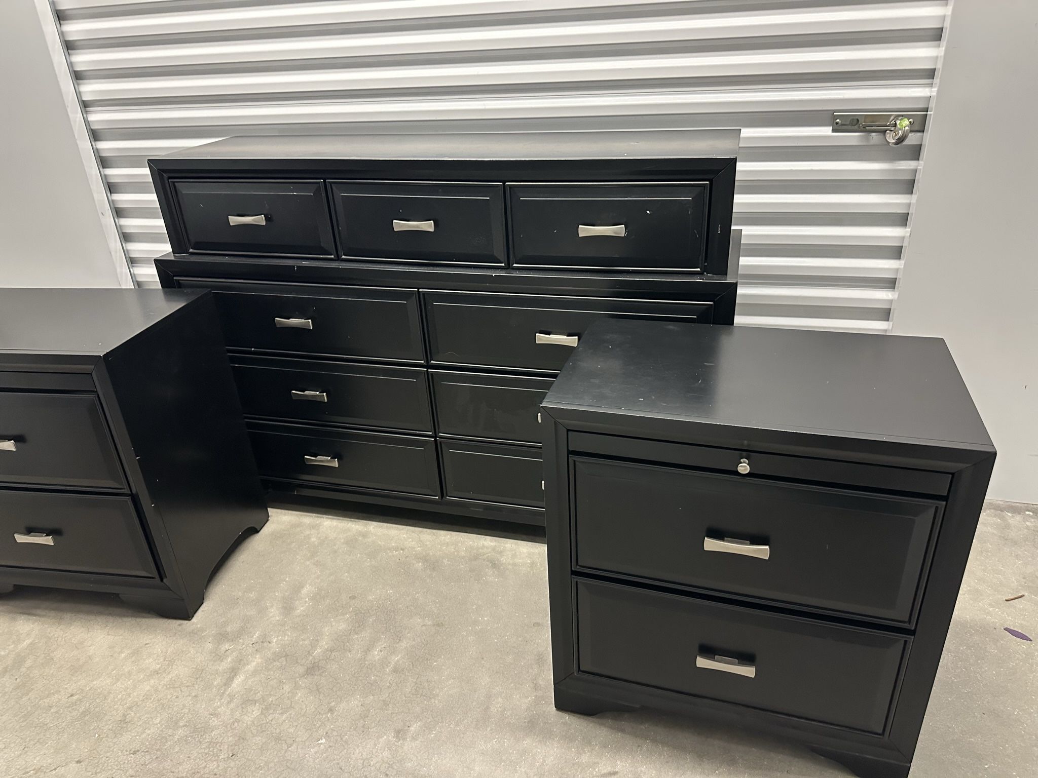 belcourt black dresser Gallery And Nightstand for Sale in Miami, FL %20Sleek%20and%20industrial 2025 NH FALL SHOP Birthday Dresses | Sparkly Size:X-Large - 12