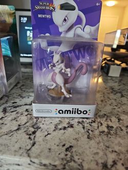 MewTwo Amiibo