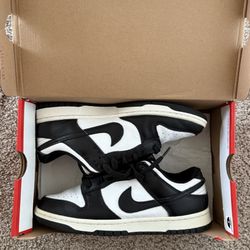 Nike Panda Dunks