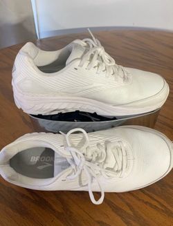 Men’s BROOKS Addiction Size 9.5