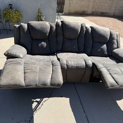 Very nice couch with electric recliners