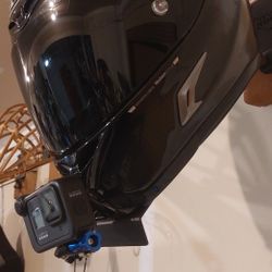 Carbon Fiber MOTORCYCLE HELMET & Go Pro