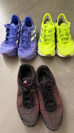 Men’s tennis shoes size 9.5