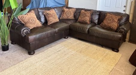 DARK BROWN GENUINE LEATHER SECTIONAL BY ASHLEY FURNITURE, DELIVERY INCLUDED