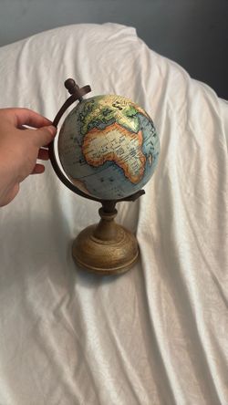 Globe
