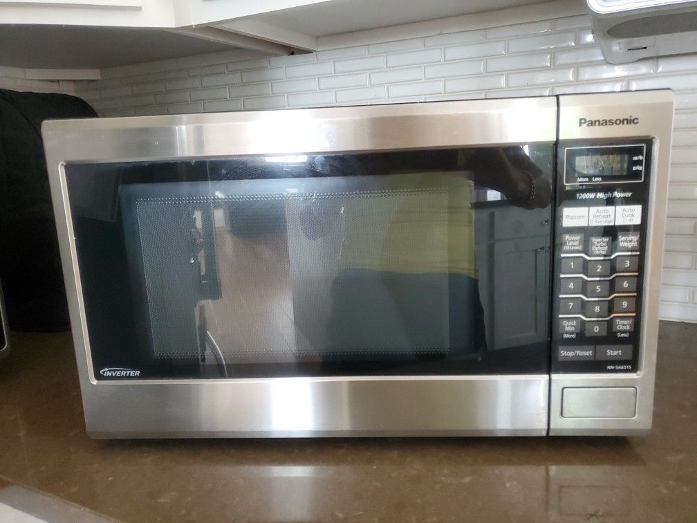 Panasonic Microwave 20 In W 12 In H