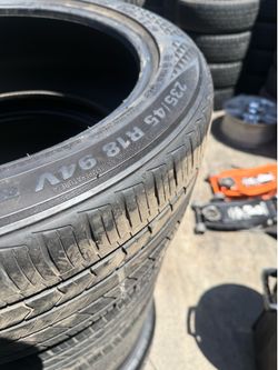 235/45/18 kumho