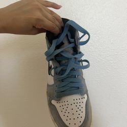 Air Jordan 1 High “University Blue” – Size 6 (EU 36)