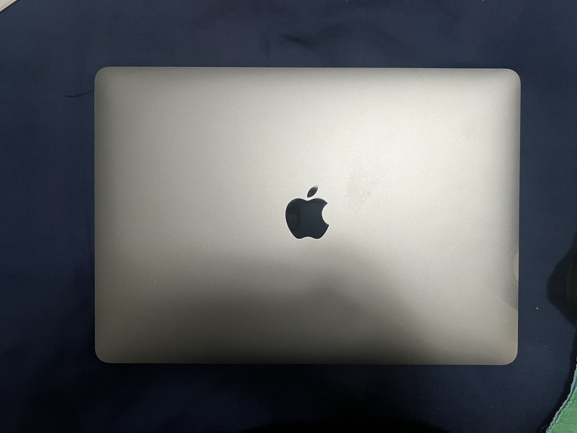 Apple Air MacBook