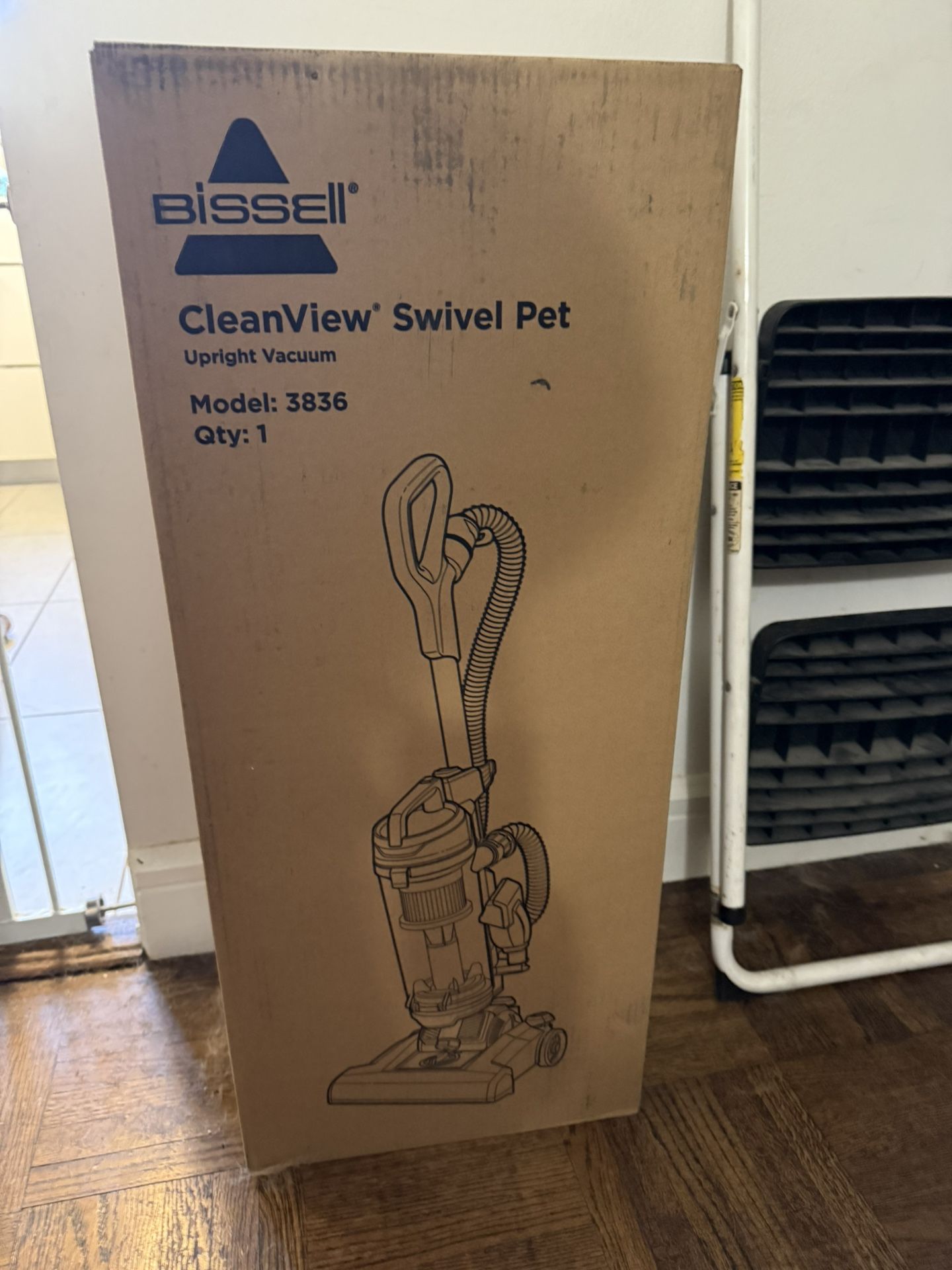 Brand New BISSELL CleanView Swivel Pet Vacuum – Model 3836 – Unopened