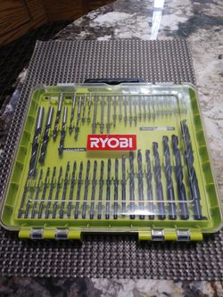 RYOBI DRILLS SET