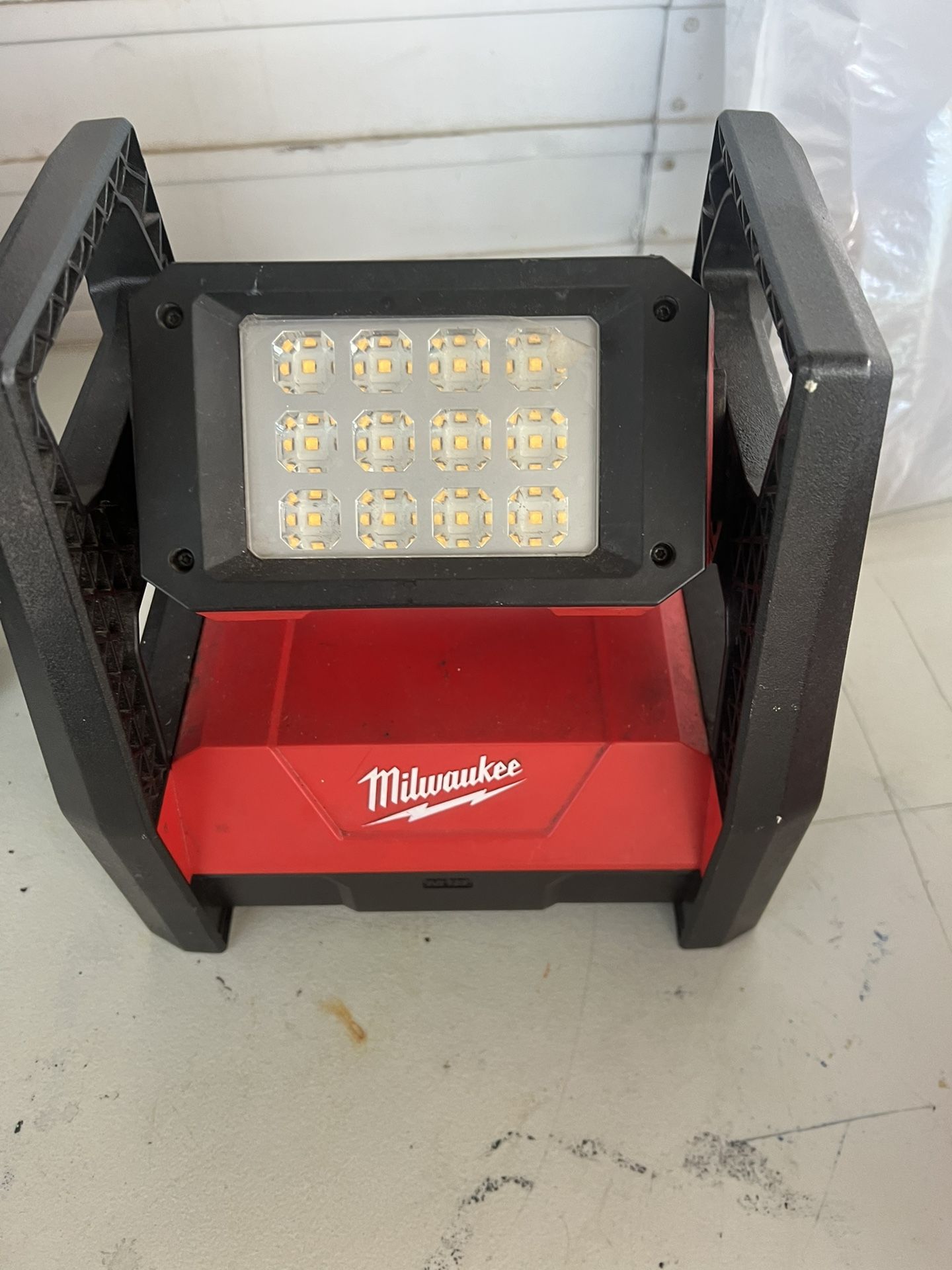 Milwaukee M18 LED HP Flood Light 2360-20