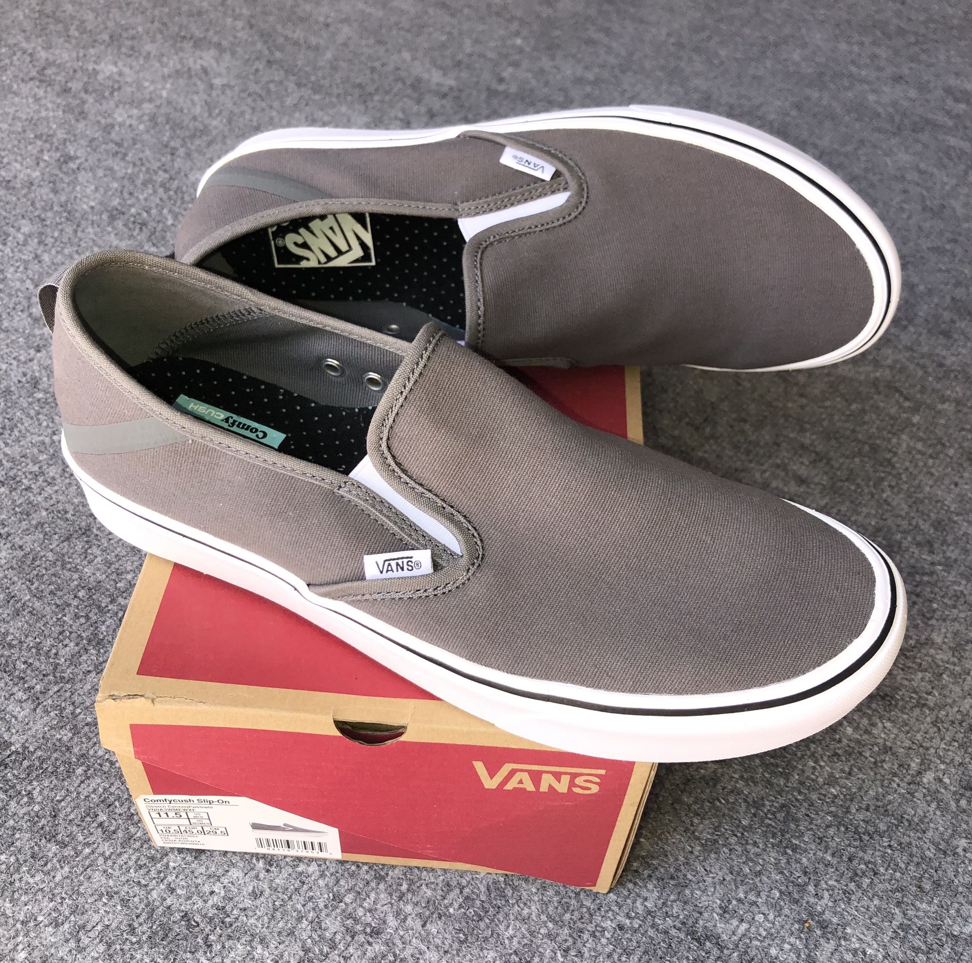 Can Comfy Cush Slip On - Size 11.5