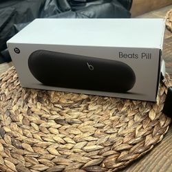 Beats Pill