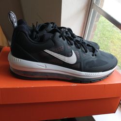 New Nike Air Max Genome men size 9