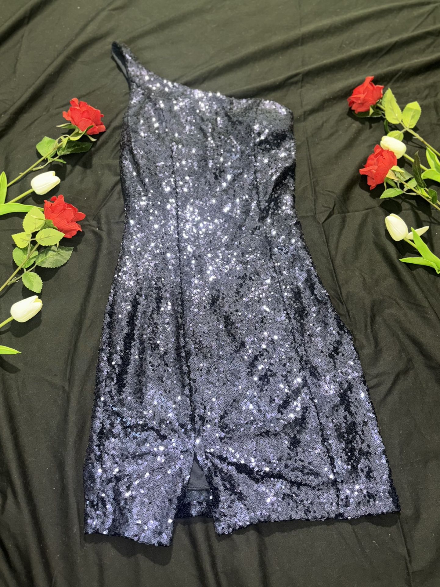 One shoulder dark purple sequin dress 