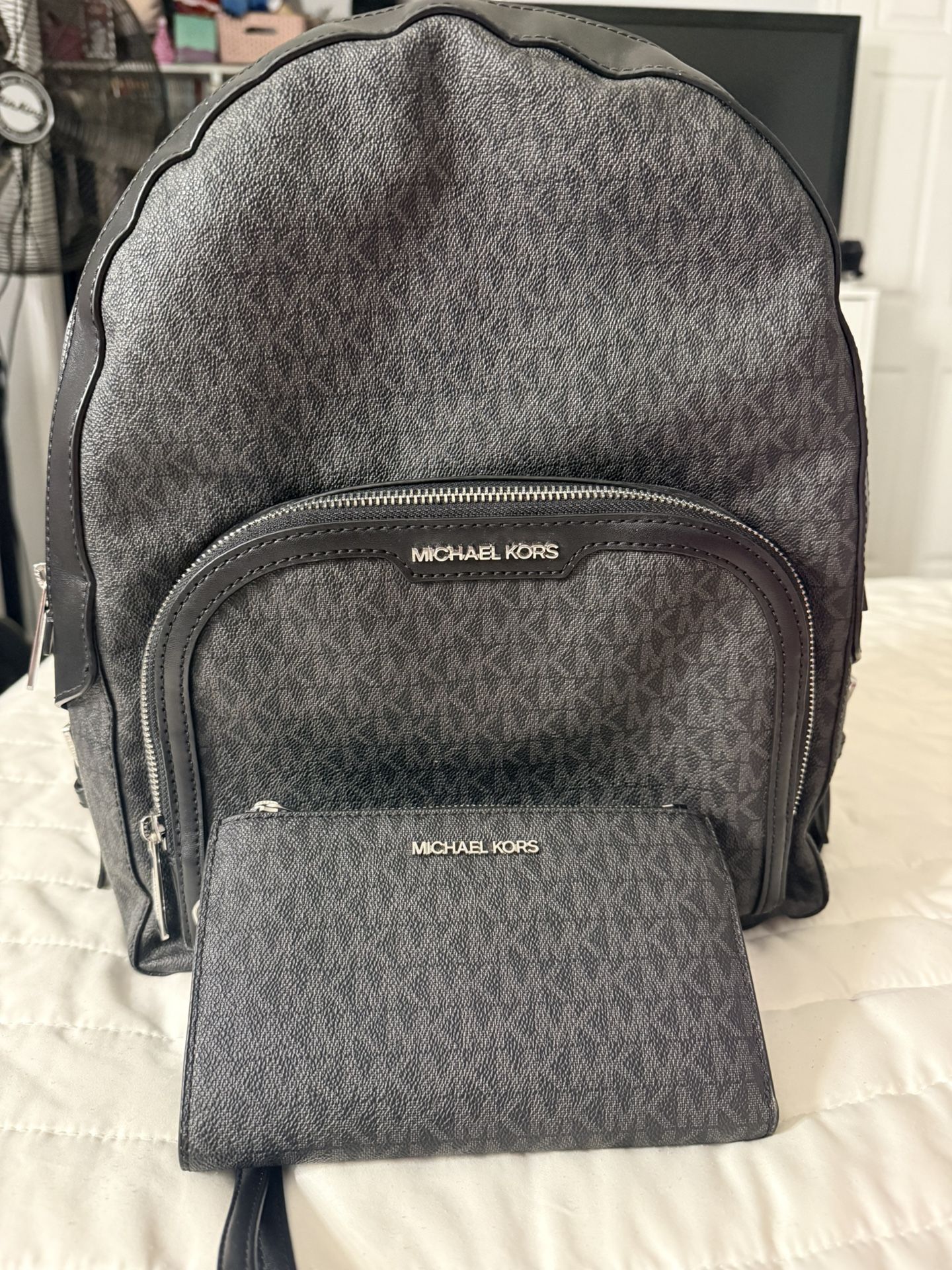 MK bags And Wallets