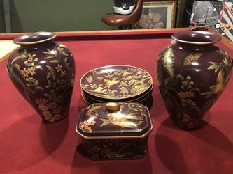 Raymond Waites unique hand painted dishes