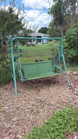 Backyard swing