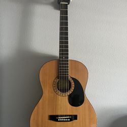 Hohner HW200 Acoustic Guitar