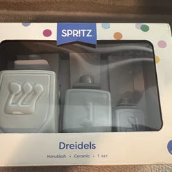 New in Box 3 CT Ceramic Dreidels Decor
