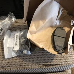 2014 Toyota RAV4 front breaks