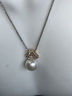 Perl And Diamond Pedant  Necklace 10k Gold