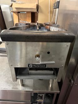 GSW commercial stock pot range with 23-tip jet burner