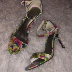 Size 6 Woman’s Heels