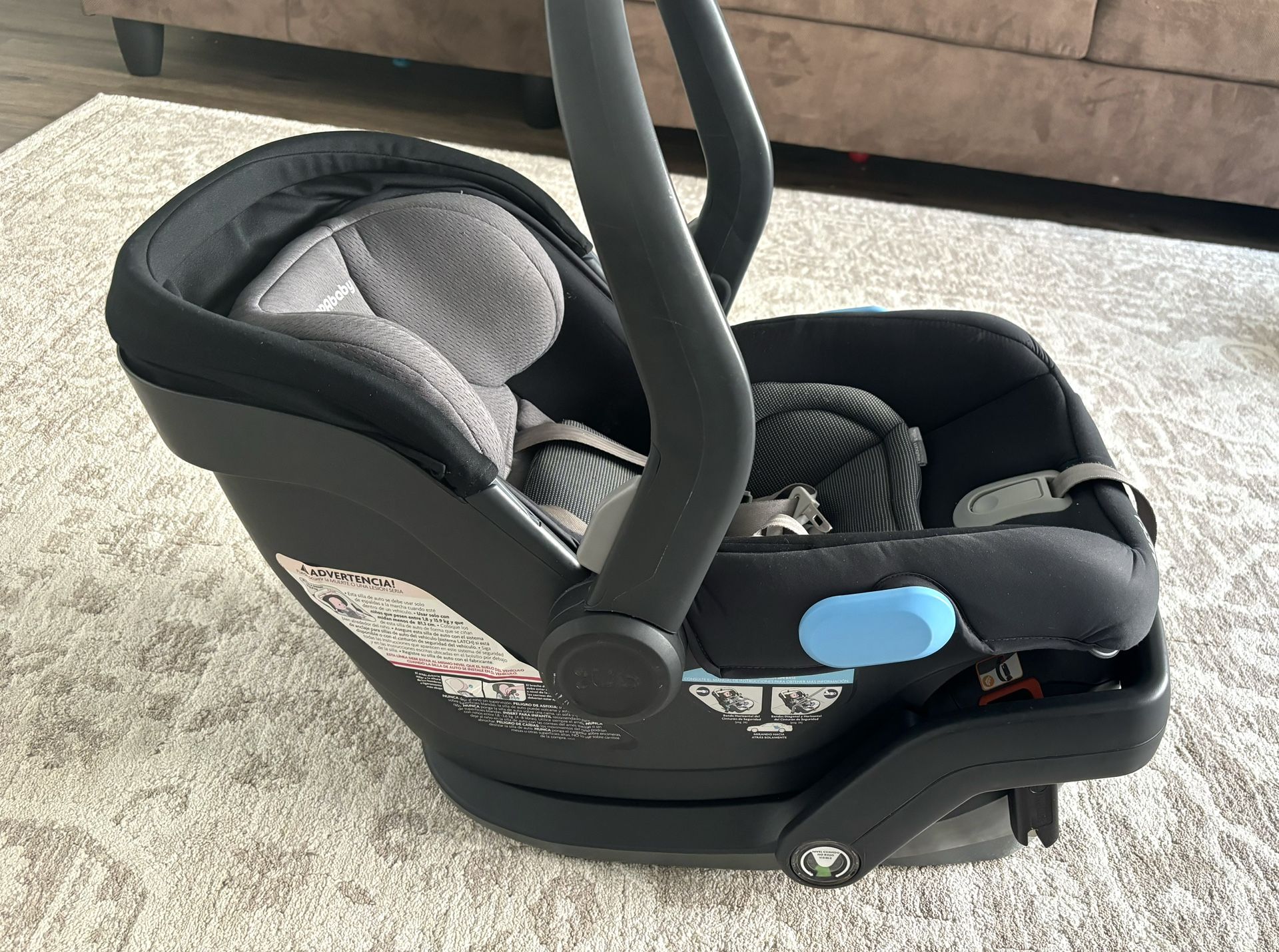 Car Seat / 2 Bases Uppababy 