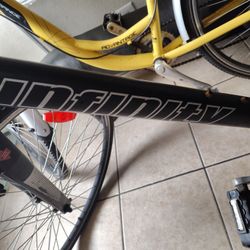 Men's Infinity Boss Three Bike 7speed