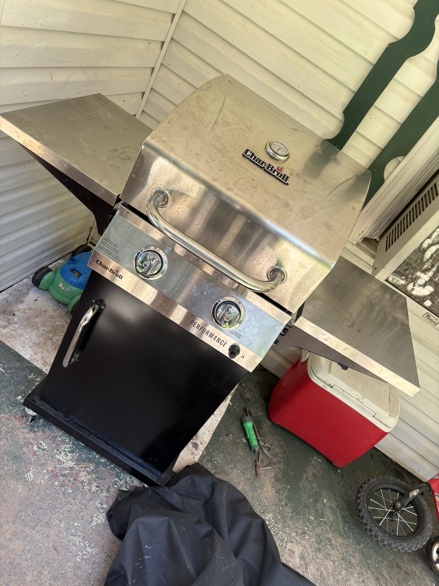 Char Broil Performance 2 Burner Grill