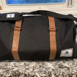 Brand New Foxwoods Duffle Bags Have 2 Bags Never Used $25 Apiece 24” L 14” H 15” D 