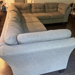 Grey Sectional With Free Delivery 🚛