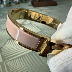 Chic Classic Cuff Bracelet 