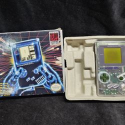 1989 Nintendo Game Boy Play It Loud In Box