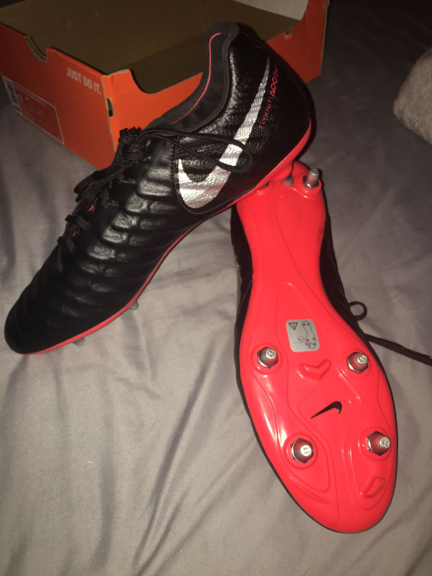 Nike Tiempo Sg Soccer Cleats