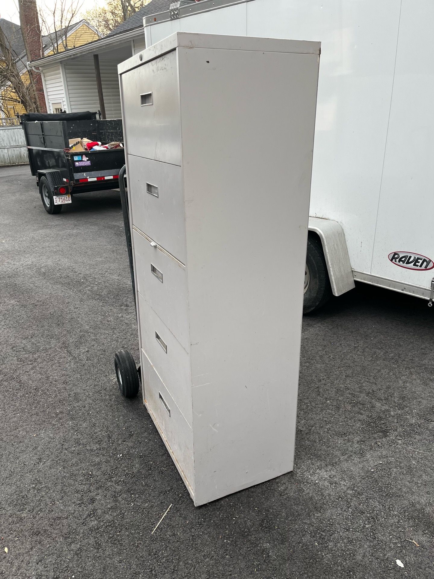 Flat file cabinet. Lockable.