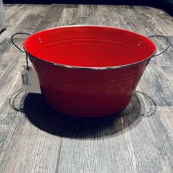 New Red 4.5 Gallon Ice Bucket